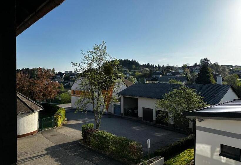 غرفة قياسية فردية مزودة بشُرفة, Brau Gasthof Sengstbratl