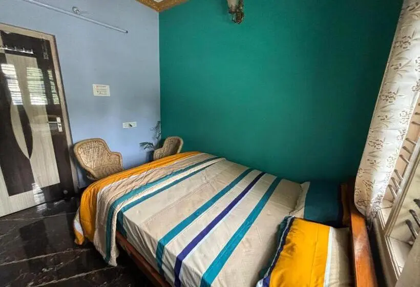 デラックスルーム, Cocogreen Hampi