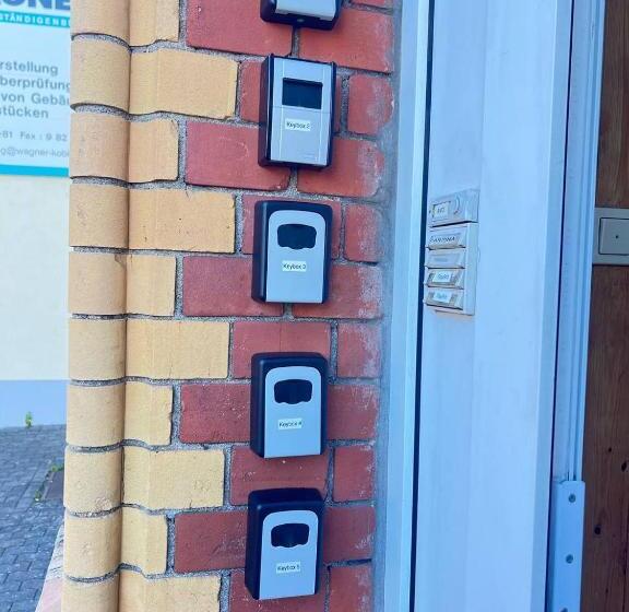 스탠다드 싱글 룸 공동욕실, Koblenz Corner Rooms