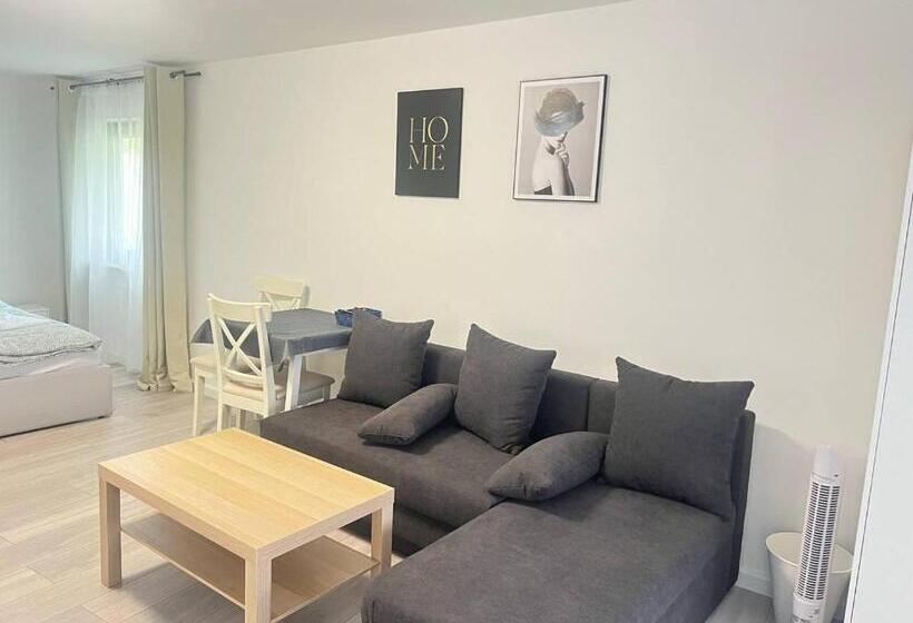 Quarto Estandar Banheiro Compartilhado, Koblenz Corner Rooms