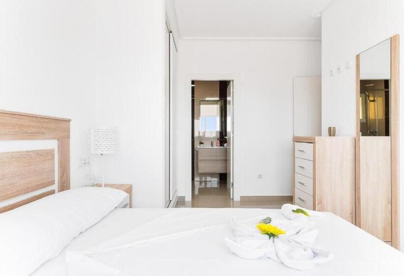 1 Bedroom Apartment Lake View, Aparthotel Laguna Rosa