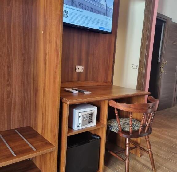 חדר קומפורט לשלושה, B&b Gusto West Bisignano