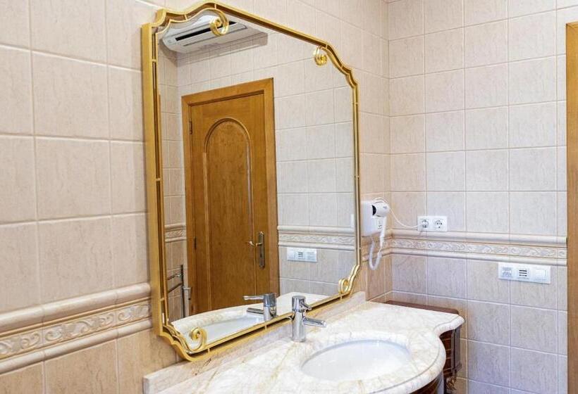 デラックスルーム, Elegância & Carros