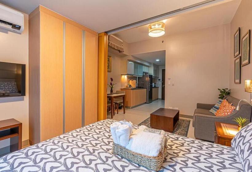 דירת חדר, Casa Qiao