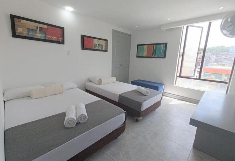 غرفة ديلوكس عائلية, Armenia Lions