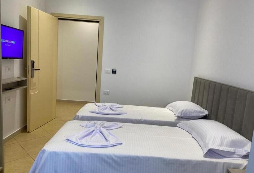 اتاق استاندارد چهار تخته, Balili