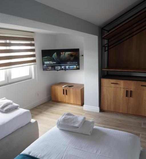 חדר סטנדרט לשלושה, Iseberi