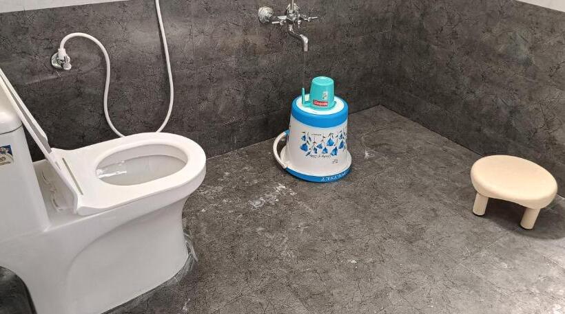 バルコニー付スイート, Sathyam Resorts