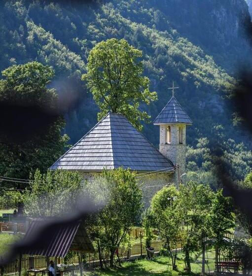 스탠다드 룸 산 전망, Villa Golden Theth