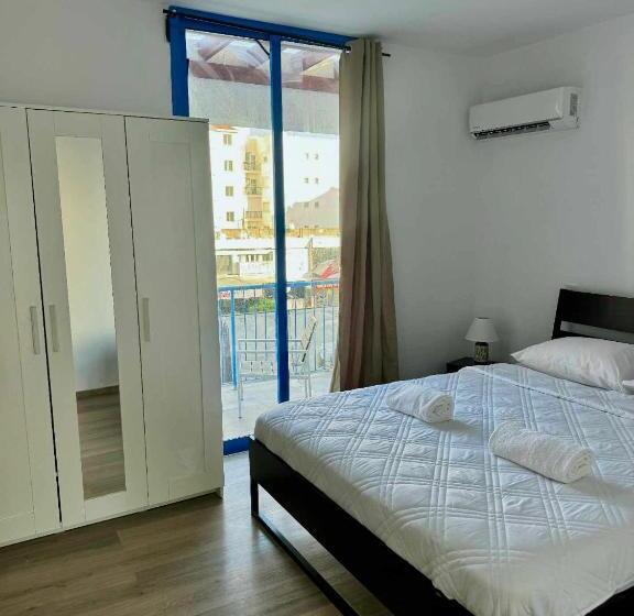 Apartamento 1 Dormitório com Sacada, M Hotel Apartments
