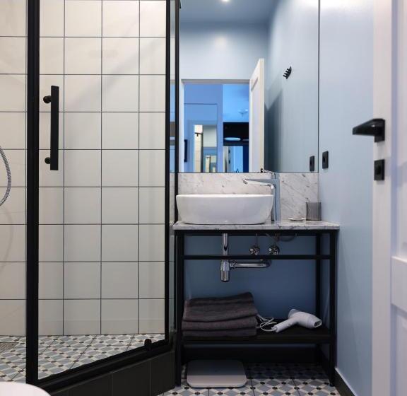 استودیوی سوپریور, Miro Rooms Center   Quiet Chic, Self Check In