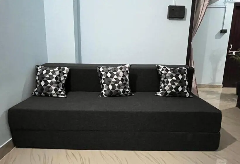 バルコニー付き１ベッドルームアパートメント, Beltola Serenity Homestay