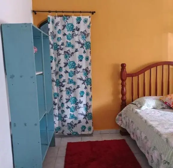 デラックストリプルルーム, Espaço Terapêutico Reconectar