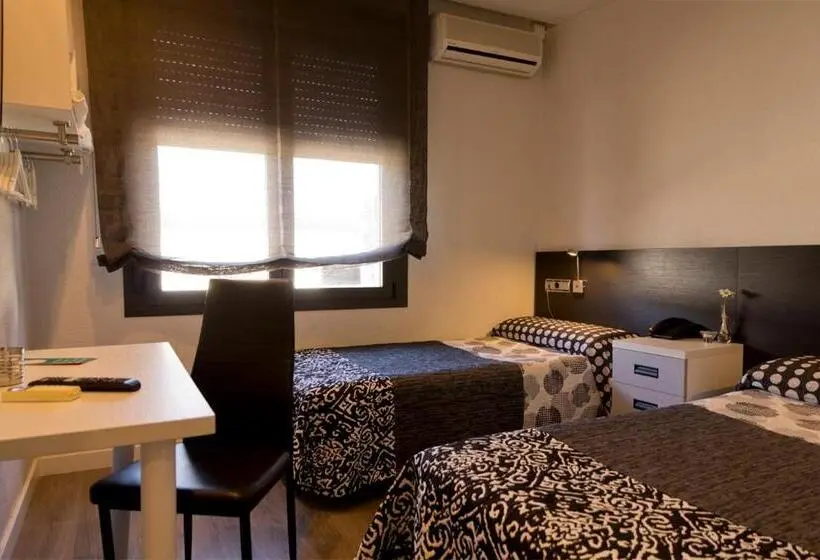 スタンダードルーム, Hostal Plaza