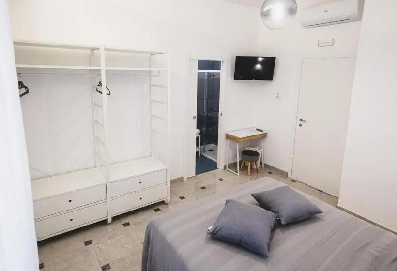 スタンダードルーム, Piazza Verdi B&b
