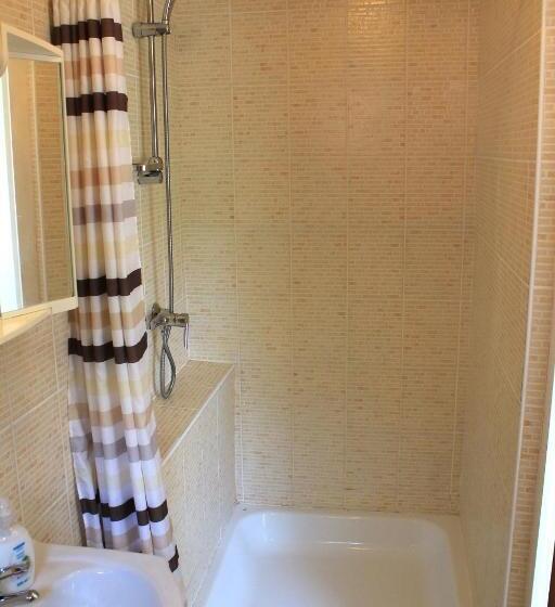 标准三人间, Touring & Sport Hotel Siófok