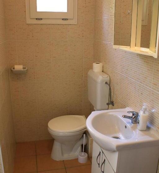 标准三人间, Touring & Sport Hotel Siófok