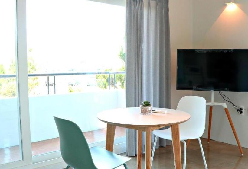 标准间, Hado Fourseasons Pension