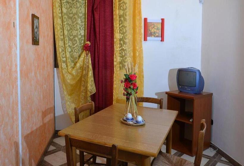 غرفة إقتصادية ثلاثية, Agriturismo Molle