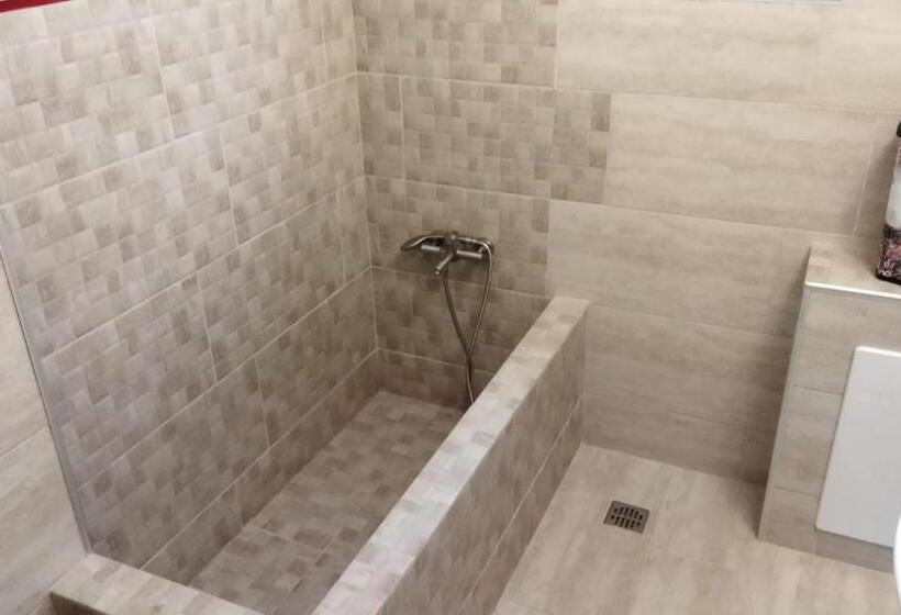 Deluxe Suite King Bed, Casa Din Gradina