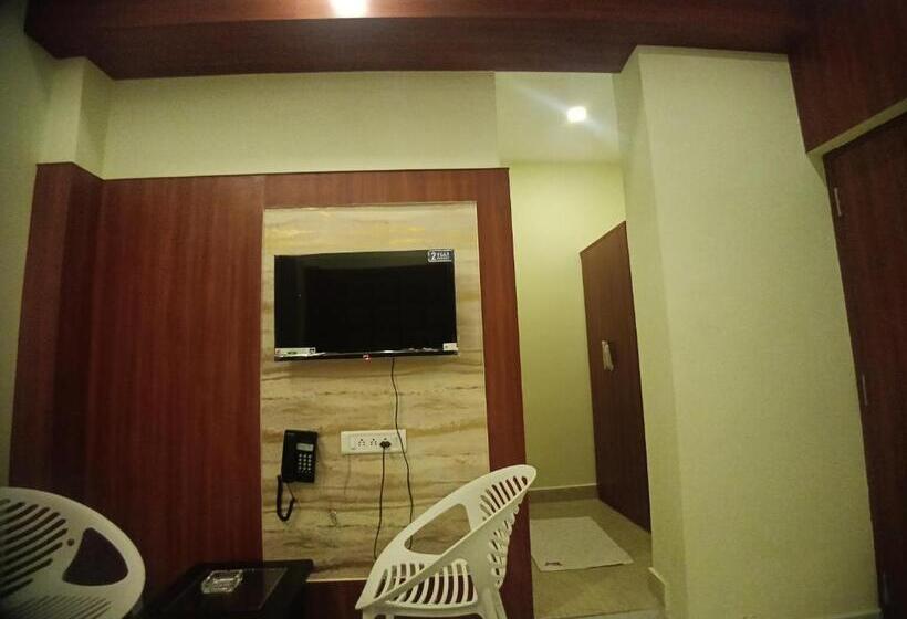 デラックスルーム, Elite Mandarmoni