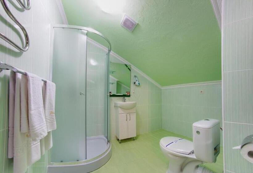 اتاق خانوادگی, Gagra Georgian House