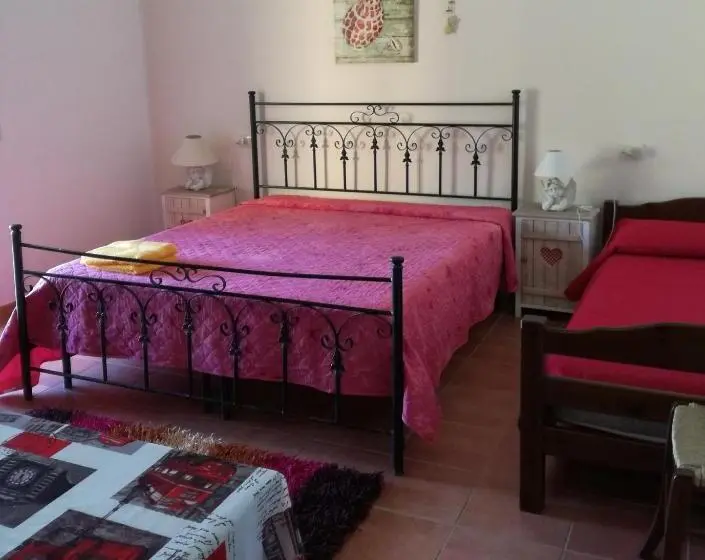 Standard Kolmen Hengen Huone, La Luce Del Sinis