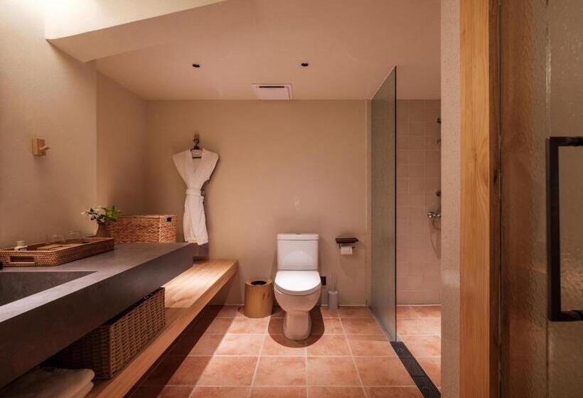 Стандартный Номер Кровать Кинг, Linden Centre Naada