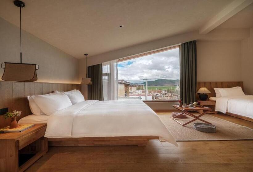 Семейный Номер Вид на Море, Linden Centre Naada