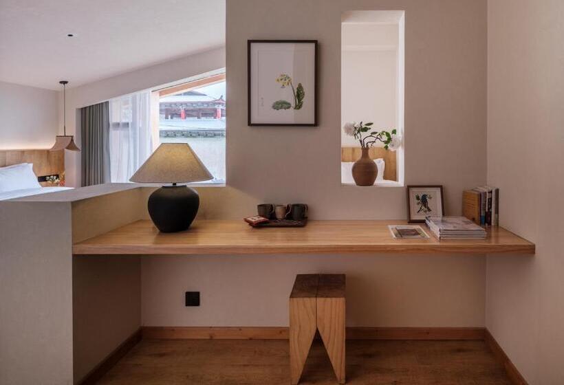 Семейный Номер Вид на Море, Linden Centre Naada