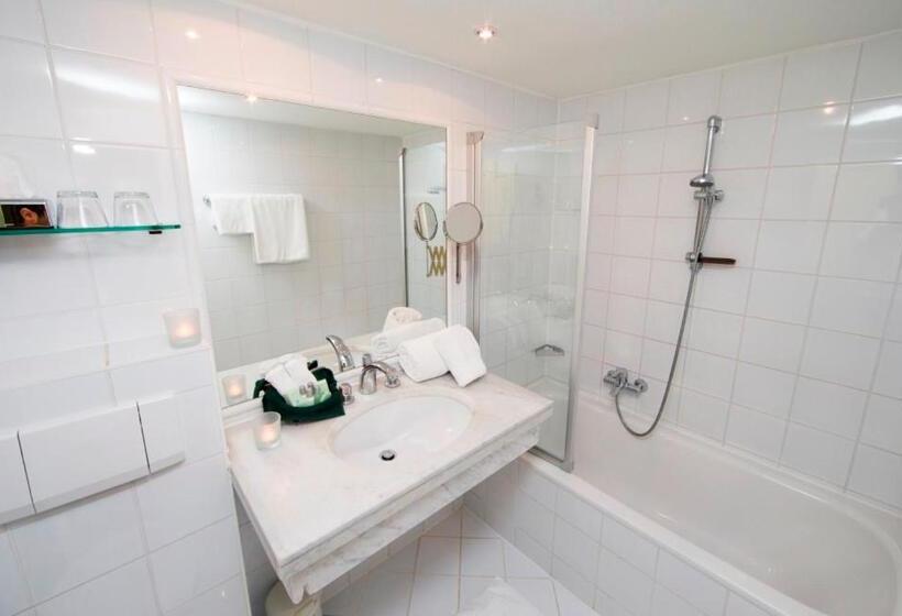 غرفة قياسية, Murhof