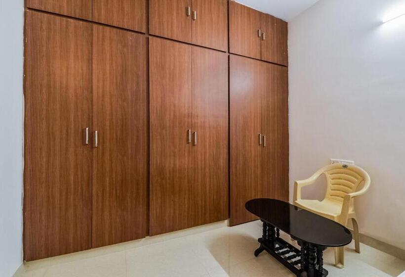 Трехместный Номер Классика, Super Hotel O Enikepadu