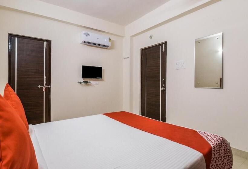 Трехместный Номер Классика, Super Hotel O Enikepadu