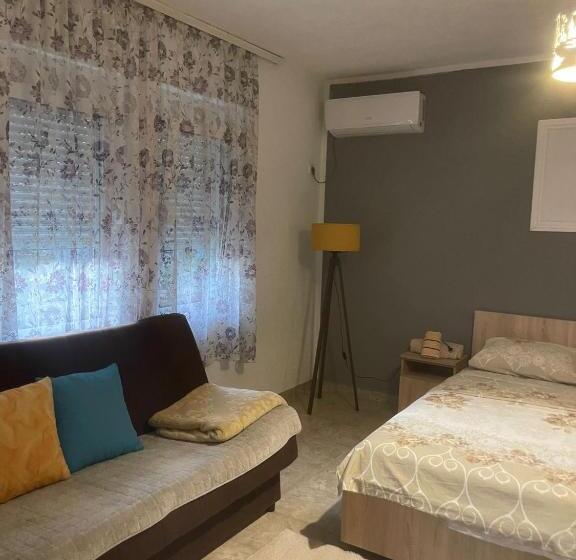 اتاق استاندارد, Apartmani Izo L