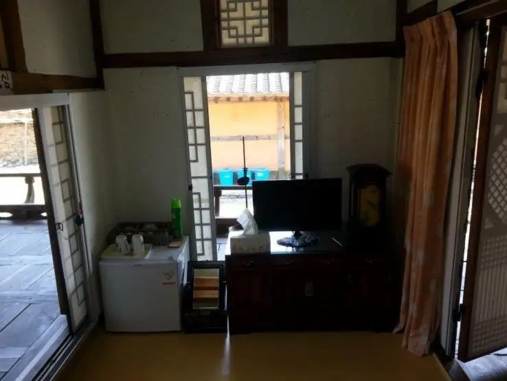 スタンダードトリプルルーム, Goseong Choi Pilgan`s Old House