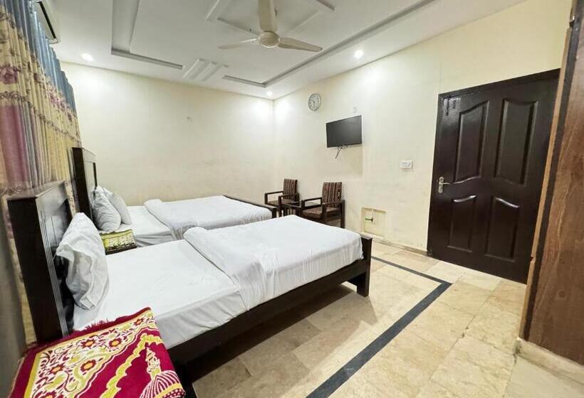 اتاق لوکس خانوادگی, Millat Guest House G9 4