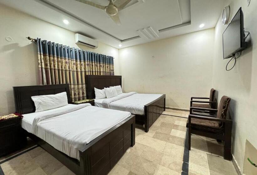 اتاق لوکس خانوادگی, Millat Guest House G9 4