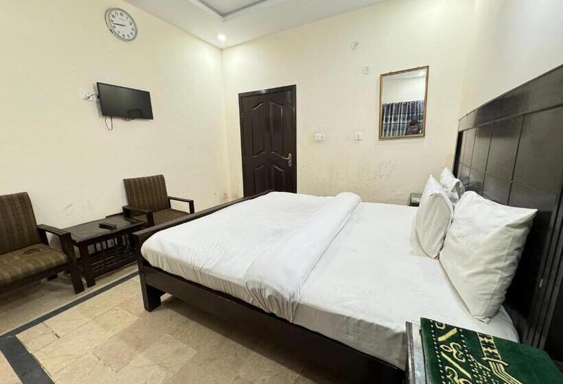 اتاق لوکس با تخت بزرگ, Millat Guest House G9 4