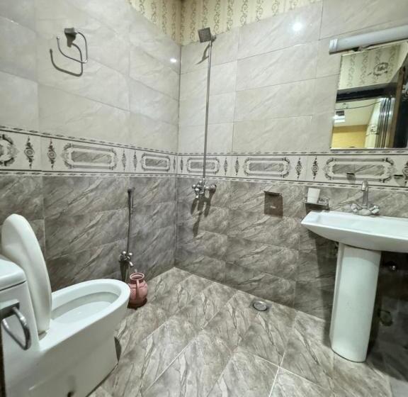 اتاق خانوادگی, Millat Guest House G9 4