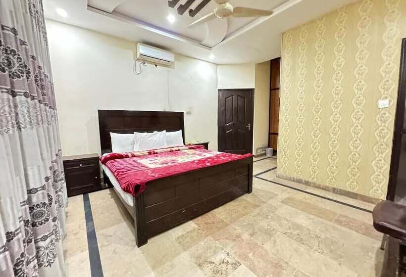 اتاق لوکس, Millat Guest House G9 4