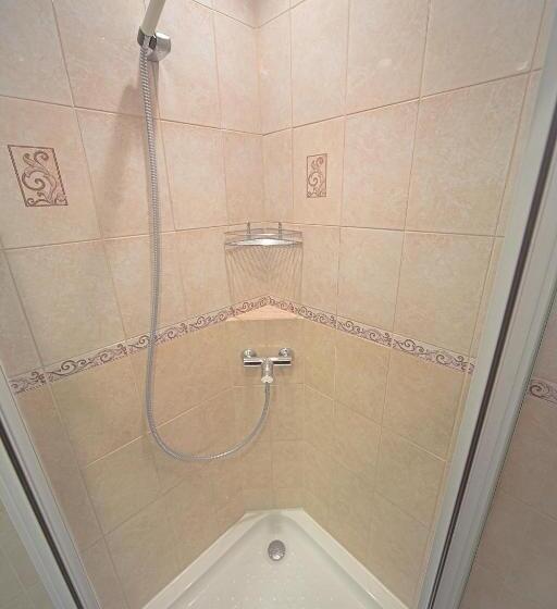 Family Room, Yasmina Hostel