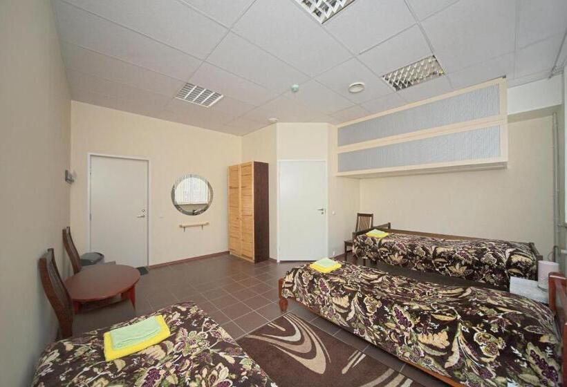 Habitació Triple Comfort, Yasmina Hostel