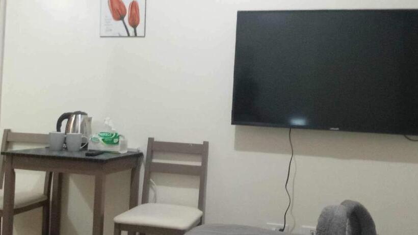 スタンダードスタジオ, Casamontero@urbandecatowers Edsa