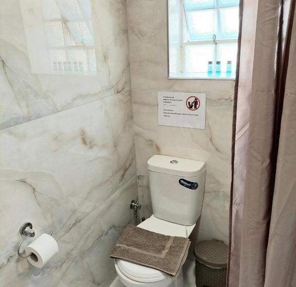 اتاق سه نفره سوپریور با چشم‌انداز دریا, Elizabeth Apartments Himare