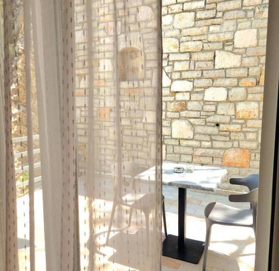 اتاق استاندارد, Elizabeth Apartments Himare