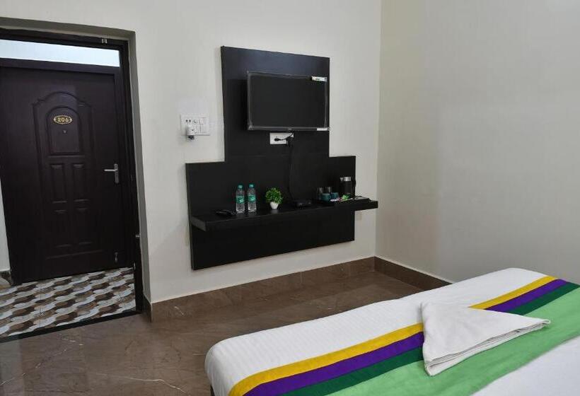 اتاق سوپریور, Chocolate Inn Express Deoghar