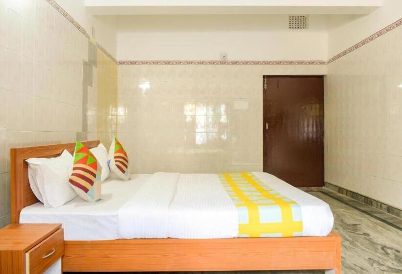 اتاق لوکس, Goroomgo Elite Stay Bhubaneswar Near Shri Shiridi Sai Mandir   Prime Location With Spacious Room   B