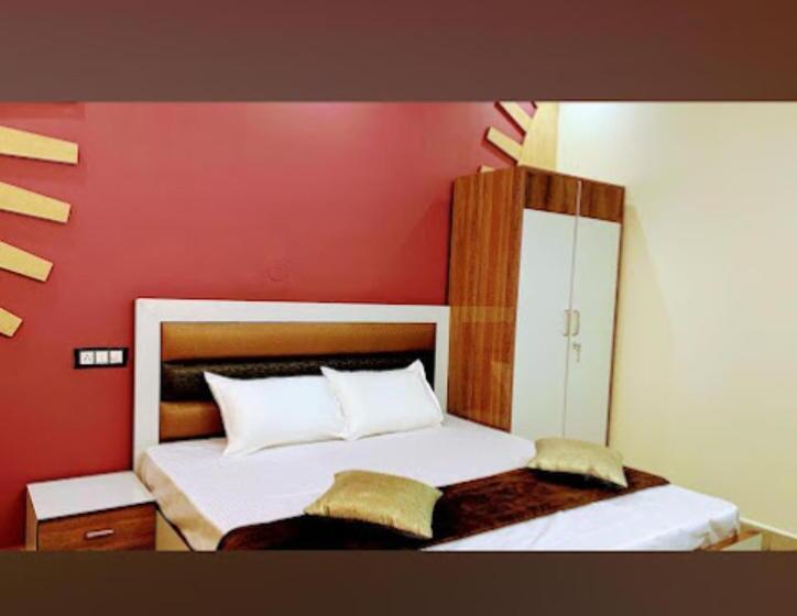 스탠다드 룸, Goroomgo Tapovan Residency Haridwar   Excellent Service Recommended