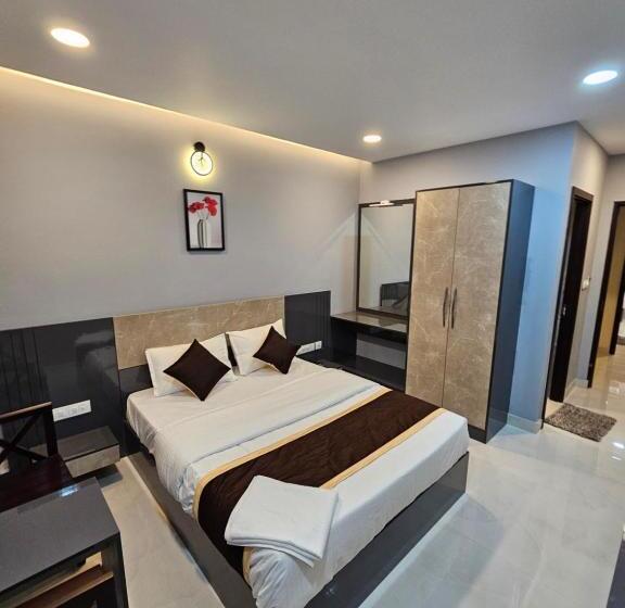 Номер Deluxe, Thaal Residency Cheruvathur Hala Groups