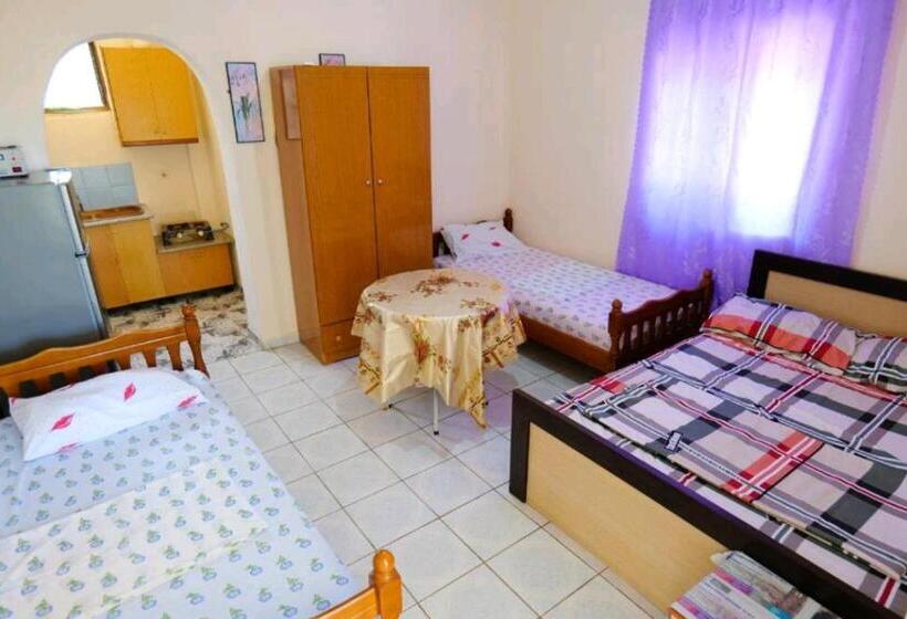 اتاق خانوادگی, Kalemi Sunrise Studios